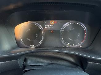 Volvo XC40 2.0 T4 Geartronic 16V SUV  Benzine 1.969cc 140kW (190pk) picture 18