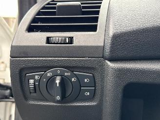 BMW 1-serie 118i 16V Hatchback 2Dr Benzine 1.995cc 105kW (143pk) RWD picture 17