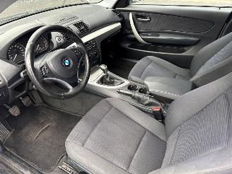 BMW 1-serie 118i 16V Hatchback 2Dr Benzine 1.995cc 105kW (143pk) RWD picture 10