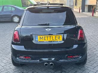 Mini Cooper S 1.6 16V Cooper S Hatchback  Benzine 1.598cc 135kW (184pk) FWD picture 4