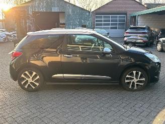 Citroën DS3 1.6 e-HDi Hatchback  Diesel 1.560cc 68kW (92pk) FWD picture 6