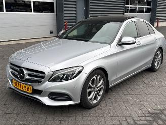 skadebil auto Mercedes C-klasse C-350 e 2.0 16V Sedan 4Dr Elektrisch Benzine 1.991cc 205kW (279pk) RWD 2015/7