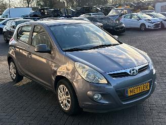 Hyundai I-20 1.2i 16V Hatchback  Benzine 1.248cc 57kW (77pk) FWD picture 7