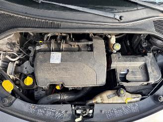 Renault Clio 1.2 16V 75 Hatchback  Benzine 1.149cc 55kW (75pk) FWD picture 27