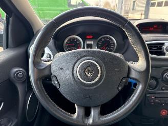 Renault Clio 1.2 16V 75 Hatchback  Benzine 1.149cc 55kW (75pk) FWD picture 13