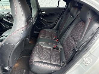 Mercedes A-klasse 2.2 A-200 CDI, A-200d 16V Hatchback  Diesel 2.143cc 100kW (136pk) FWD picture 10