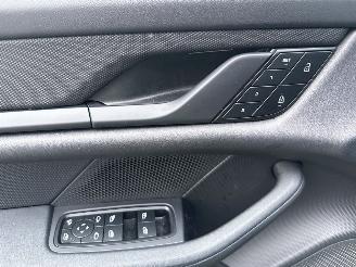 Porsche Taycan 79/84 kWh Sedan 4Dr Elektrisch 280 (381pk) picture 27