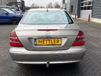 Mercedes E-klasse 3.2 E-320 CDI 24V Sedan 4Dr Diesel 3.222cc 150kW (204pk) RWD picture 4