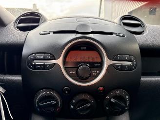 Mazda 2 1.3 16V S-VT Hatchback  Benzine 1.349cc 55kW (75pk) FWD picture 15