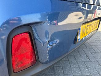 Kia Picanto 1.0 12V Hatchback  Benzine 998cc 49kW (67pk) FWD picture 21