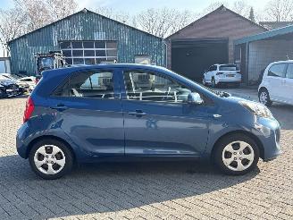 Kia Picanto 1.0 12V Hatchback  Benzine 998cc 49kW (67pk) FWD picture 6
