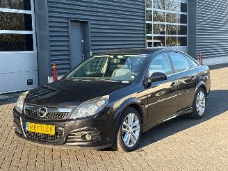 skadebil auto Opel Vectra 1.8 16V Hatchback 4Dr Benzine 1.799cc 90kW (122pk) FWD 2006/1