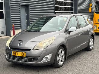 uszkodzony samochody osobowe Renault Grand-scenic 1.4 16V TCe 130 MPV  Benzine 1.397cc 96kW (131pk) FWD 2009 2009/5