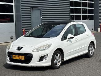 Schadeauto Peugeot 308 1.6 VTI 16V Hatchback  Benzine 1.598cc 88kW (120pk) FWD 2012/7