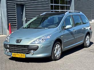 Avarii autoturisme Peugeot 307 7 persoons 1.6 16V Combi/o  Benzine 1.587cc 80kW (109pk) FWD 2006/9