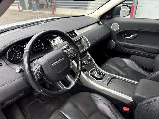 Land Rover Range Rover Evoque 2.2 TD4 16V 5-drs. SUV 4Dr Diesel 2.179cc 110kW (150pk) 4x4 picture 12