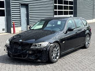 Voiture accidenté BMW 3-serie 1.8 16V Hatchback 4Dr Benzine 1.799cc 90kW (122pk) FWD 2010/11