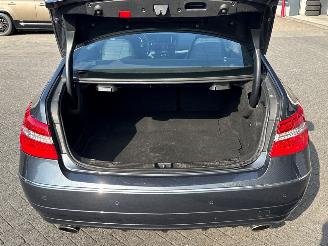 Mercedes E-klasse E-350 CGI V6 24V Coupe 2Dr Benzine 3.498cc 215kW (292pk) RWD picture 9
