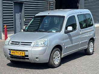 Voiture accidenté Citroën Berlingo 5 Persoons 1.6 16V MPV  Benzine 1.587cc 80kW (109pk) FWD 2004/2