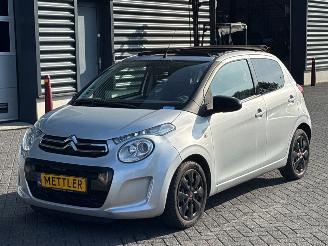 Voiture accidenté Citroën C1 1.2 PureTech 82 12V Hatchback  Benzine 1.199cc 60kW (82pk) FWD 2014/8