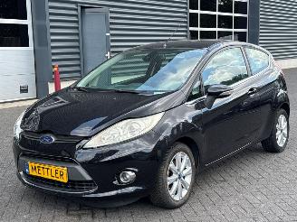 Coche accidentado Ford Fiesta 1.4 16V Hatchback  Benzine 1.388cc 71kW (97pk) FWD 2009/1