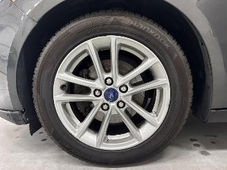 Ford Focus 1.0 Ti-VCT EcoBoost picture 12