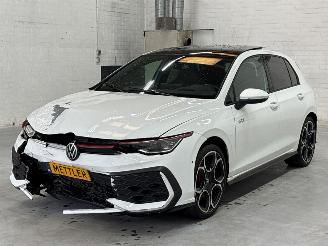 uszkodzony samochody osobowe Volkswagen Golf 2.0 GTI 16V Hatchback  Benzine 1.984cc 195kW (265pk) FWD 2024/8