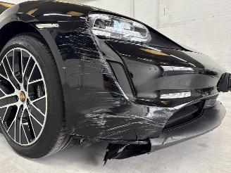 Porsche Taycan  picture 32