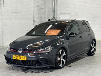 skadebil auto Volkswagen Golf 2.0 GTI 16V Clubsport Hatchback  Benzine 1.984cc 195kW (265pk) FWD 2017/4