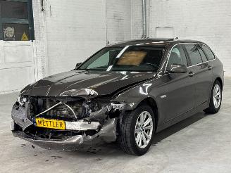 damaged passenger cars BMW 5-serie 520i High Executive M Sport 2013/7