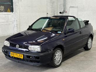 Unfallwagen Volkswagen Golf 1.8 Cabrio  Benzine 1.781cc 55kW (75pk) FWD 1996/10