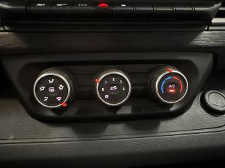 Renault Trafic Passenger 9 pers 2.0 dCi 16V 110 Bus  Diesel 1.995cc 81kW (110pk) FWD picture 20
