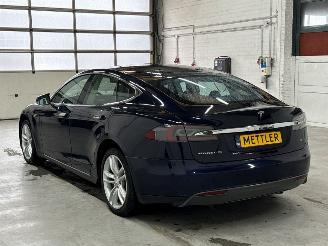 Tesla Model S 85 Liftback  Elektrisch  270kW (367pk) RWD picture 3