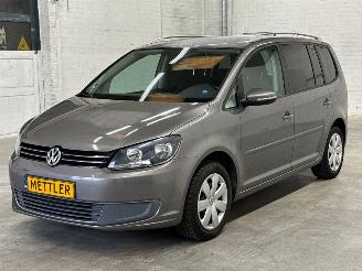 krockskadad bil auto Volkswagen Touran 1.2 TSI MPV  Benzine 1.197cc 77kW (105pk) FWD 2011/6