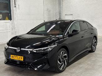 uszkodzony samochody osobowe Volkswagen ID.7 Pro, Limited Edition 77 kWh Liftback  Elektrisch  210kW (286pk) RWD 2025/4