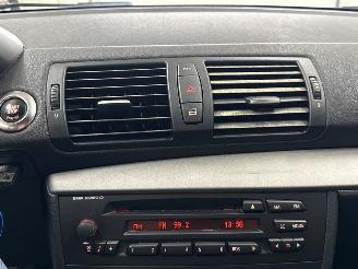 BMW 1-serie 116i 1.6 16V Hatchback 4Dr Benzine 1.596cc 85kW (116pk) RWD picture 15
