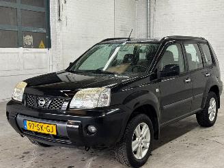 Vaurioauto  passenger cars Nissan X-Trail 2.0 16V 4x2 SUV  Benzine 1.998cc 103kW (140pk) FWD 2006/2
