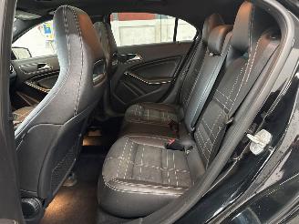 Mercedes A-klasse 2.2 A-220 d 16V Hatchback  Diesel 2.143cc 130kW (177pk) FWD picture 9