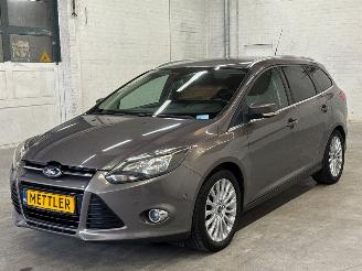 Schadeauto Ford Focus 1.0 Ti-VCT EcoBoost 12V 125 Combi/o  Benzine 998cc 92kW (125pk) FWD 2012/3