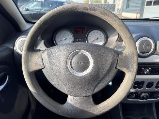 Dacia Sandero 1.2 16V Hatchback  Benzine 1.149cc 55kW (75pk) FWD picture 13
