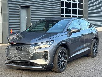 uszkodzony samochody osobowe Audi Q4 40e-tron quattro 70kWh SUV  Elektrisch  150kW (210pk) 4x4 2026/4