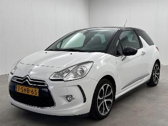 Vaurioauto  passenger cars Citroën DS3 1.2 12V PureTech 82 Hatchback  Benzine 1.199cc 60kW (82pk) FWD 2013/10