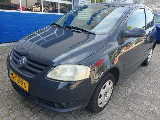 Coche accidentado Volkswagen Fox 1.2 Trendline 2006/8
