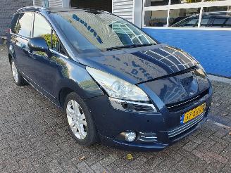 Coche accidentado Peugeot 5008 1.6 THP Allure 7 persoons 2012/6