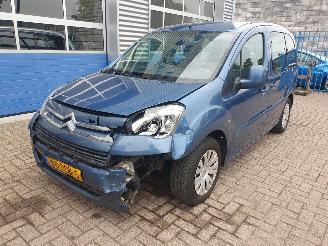 Voiture accidenté Citroën Berlingo 1.6 VTi 120 Multispace 2011/1