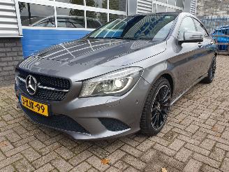 Damaged car Mercedes Cla-klasse 180 BlueEFF. Ambition 2014/8
