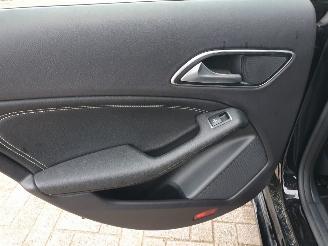 Mercedes Cla-klasse 180 Business Solution AMG picture 26