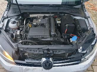 Volkswagen Golf 1.4 TSI ACT Connected Series picture 10