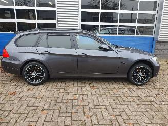 BMW 3-serie 320i High Executive Automaat Schadevrij picture 6
