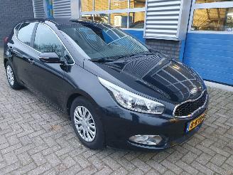 Kia Cee d 1.6 GDI Business Pack picture 7